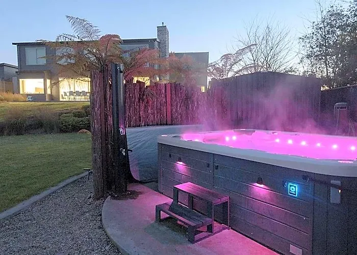 度假居 Tiki's Tranquility 罗托鲁阿
